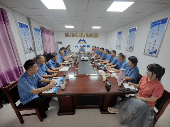 凝心聚力 力攀高峰！高飛股份銷售部2025年上半年營銷會議圓滿召開！